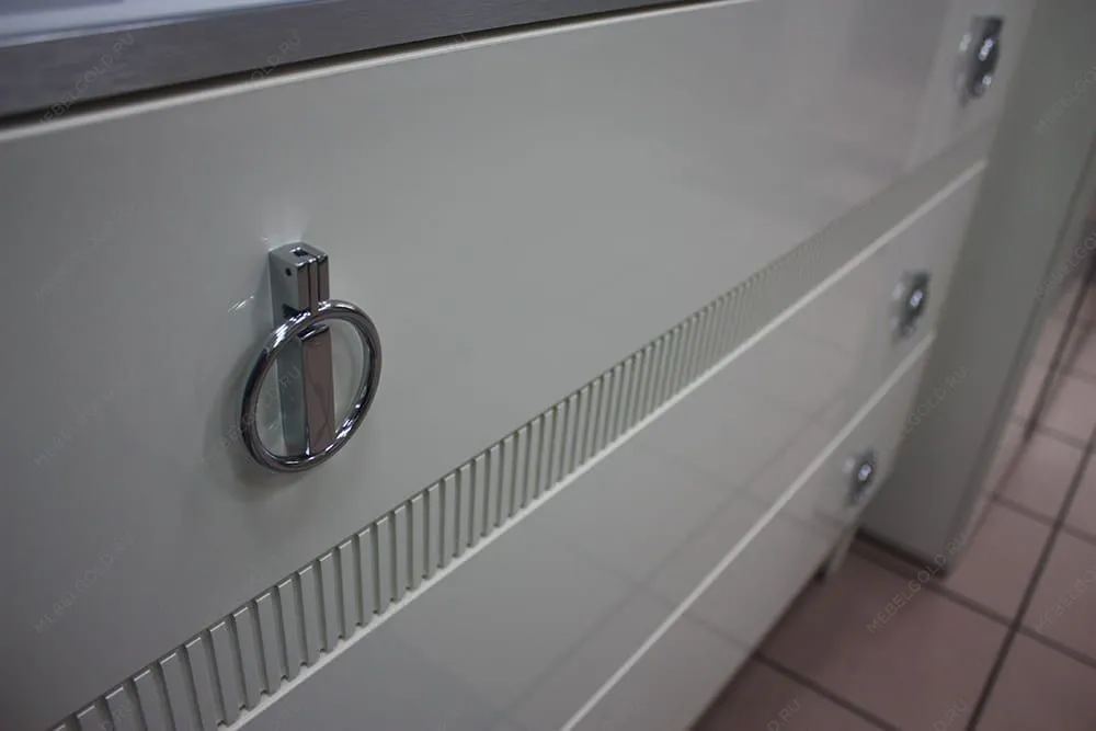 Лобня - Шкаф 3-х дв. (с зеркалом) для платья и белья Римини СОЛО (слоновая кость серебро) РМШ1/3 (s) | изображение 4