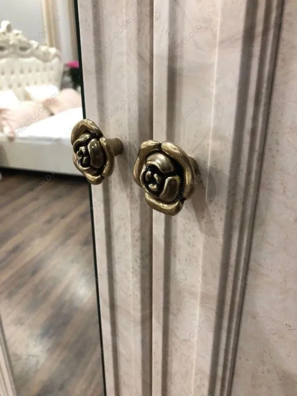 Шкаф Афина 4-дверный (2+2) с зеркалом крем корень | изображение 4